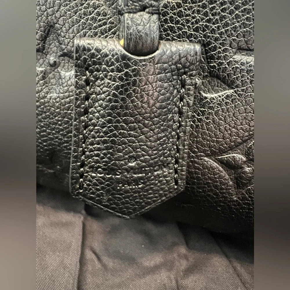 Louis Vuitton Montaigne MM Leather Handbag with Strap - Picture 4 of 14